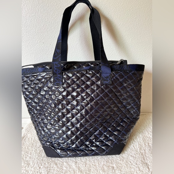 LeSportsac Alber Elbaz Tote Bag Navy Quilted - Picture 2 of 7